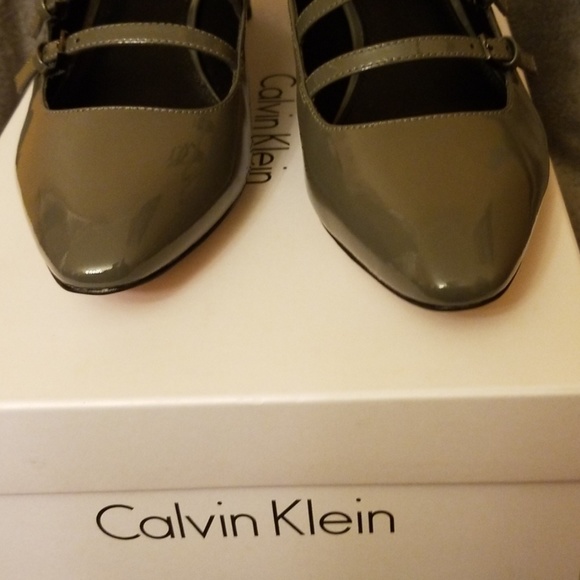 NWOT Calvin Klein Women's Pumps - Picture 3 of 7